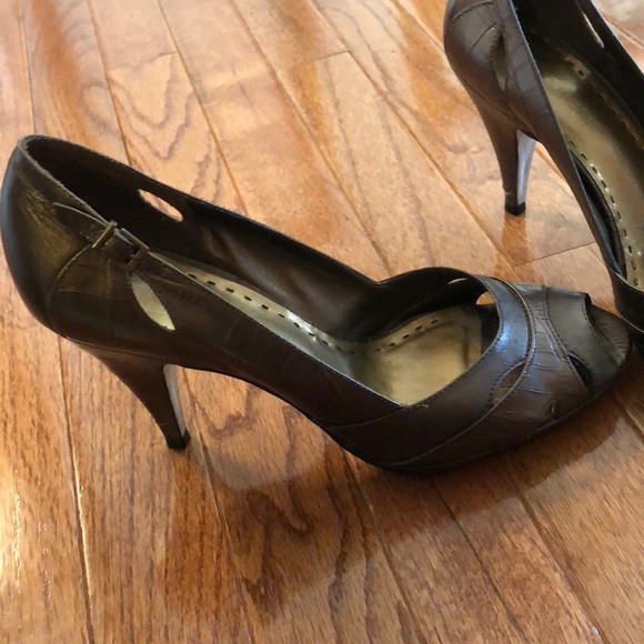Gianni Bini Myst peep toe pump with buckle - Picture 2 of 5